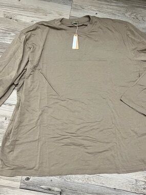 NWT Skims Long Sleeve Top